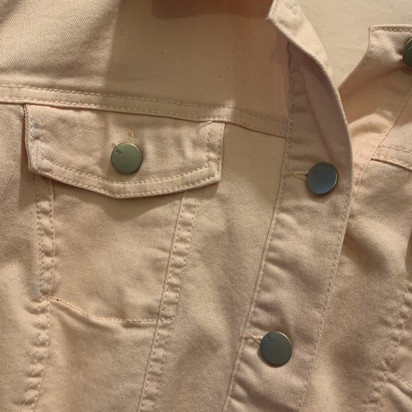 Feminine blush colored jacket🌷 - Picture 2 of 6